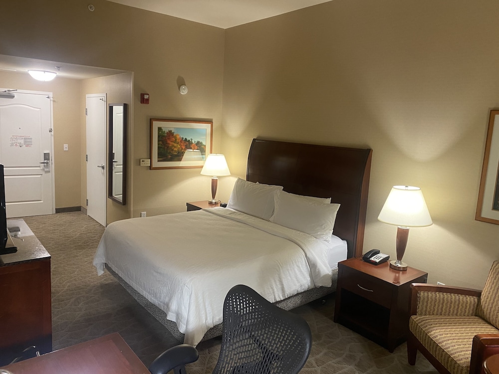Hilton Garden Inn Palmdale - photo 6