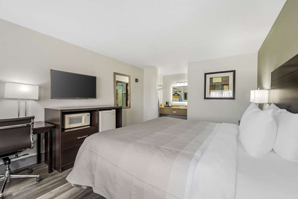 Quality Inn Siloam Springs West - photo 22