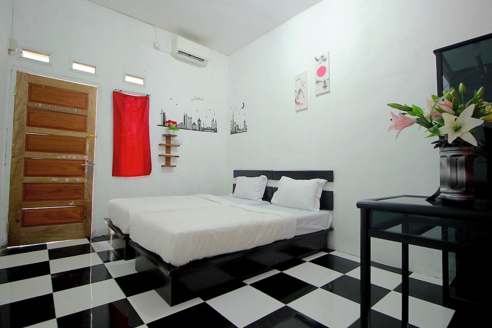 Hotel O Wisma Ria in Lubuklinggau, Indonesia