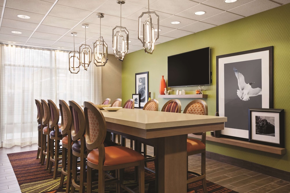 Hampton Inn Brigham City - photo 22