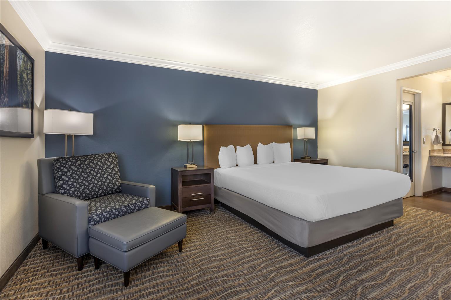 Best Western Town & Country Lodge - featured photo
