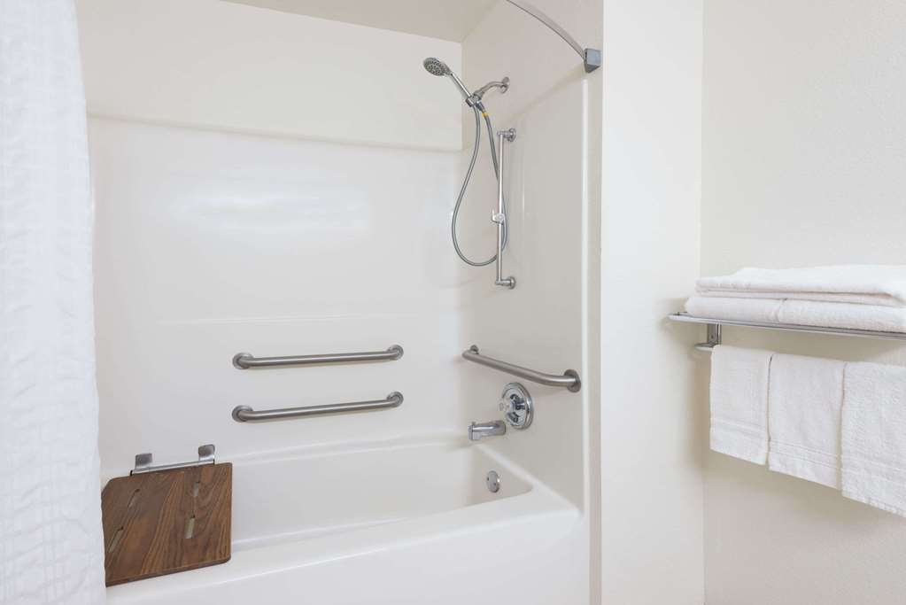Super 8 by Wyndham Morgantown - photo 6