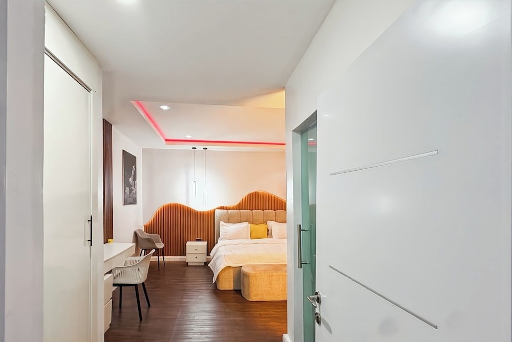 Aradu Apartment — 4-Star Luxury Hotel in Abuja, Nigeria