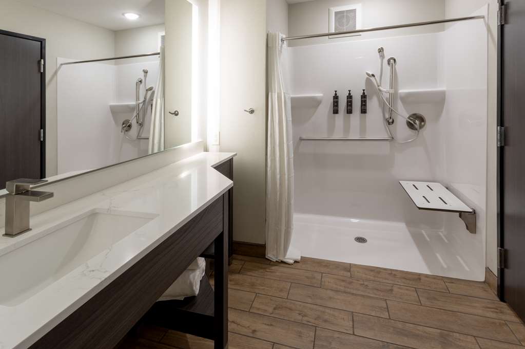 GrandStay Hotel & Suites Algona - photo 16