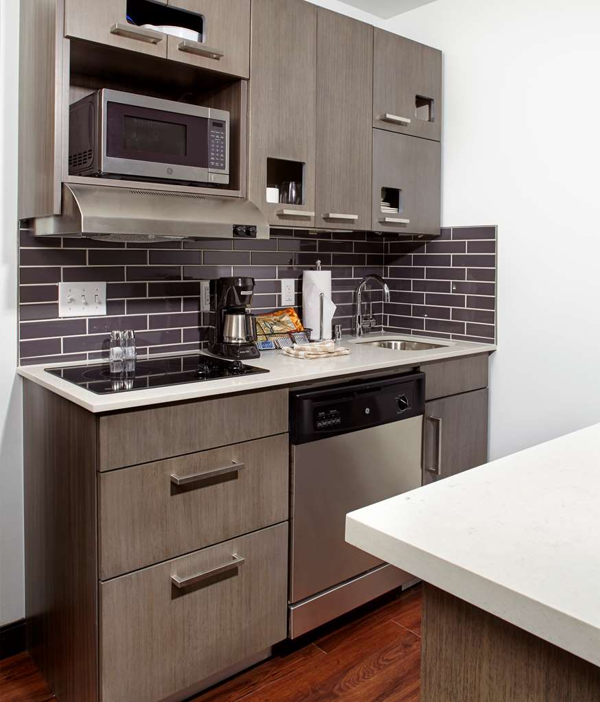 Hyatt House Denver Lakewood at Belmar - photo 12