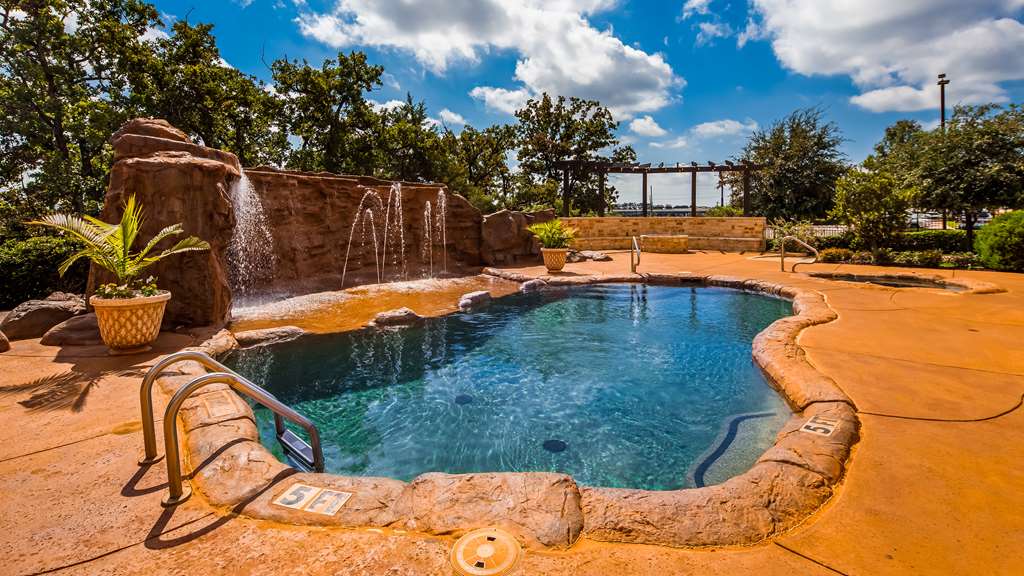 Best Western Premier Crown Chase Inn & Suites - featured photo