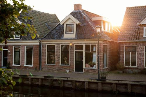 Oan Tafel Suites — 4-Star Luxury Hotel in Wergea, Netherlands