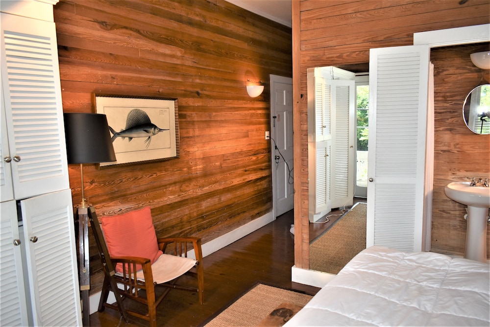 Simonton Court Historic Inn & Cottages - photo 18