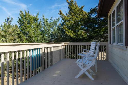 Pelican Palace by Oak Island Accommodations - photo 12