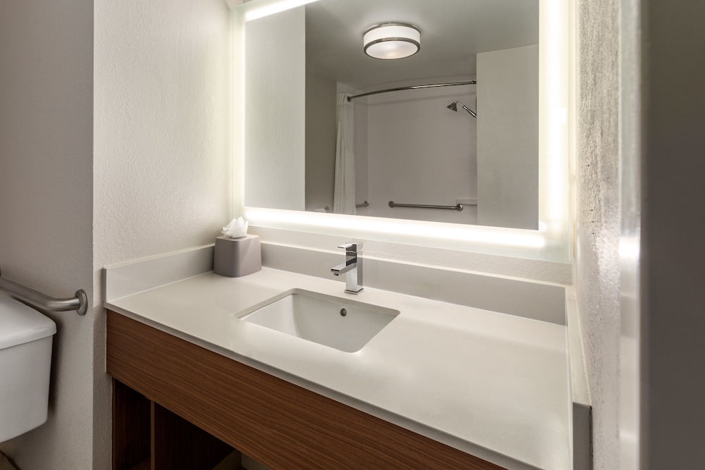 Holiday Inn Express New Albany Louisville NW by IHG - photo 6