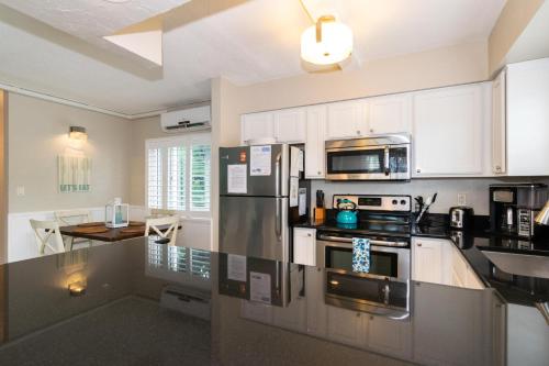 Anna Maria Beach Place Unit 3 — Holmes Beach — photo 5