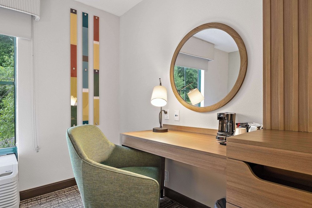 Hampton Inn & Suites Lake George - photo 25