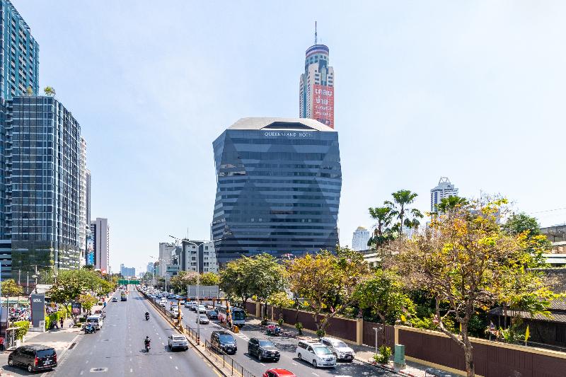 Queensland Hotel Bangkok — 4-Star Luxury Hotel in Bangkok, Thailand