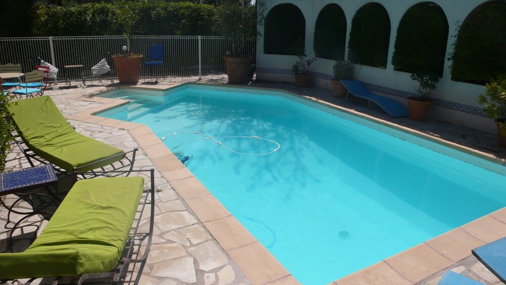 Le patio des Mimosas in Cassis, France