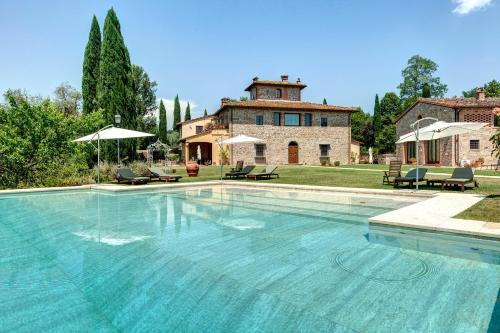 Podere Villanuova — 4-Star Luxury Hotel in Cerbaia, Italy