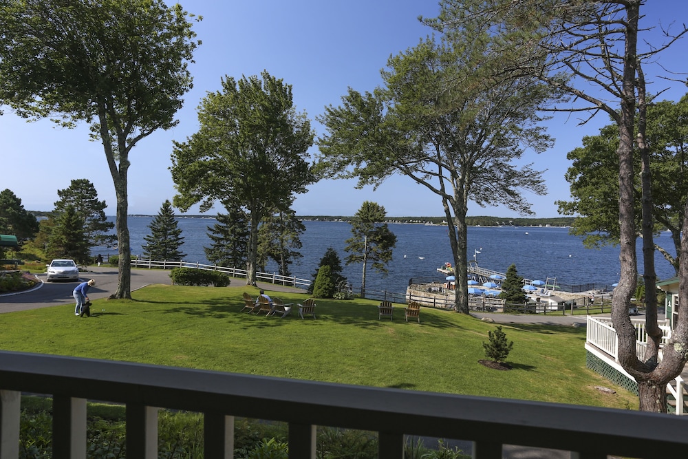 Spruce Point Inn - photo 16