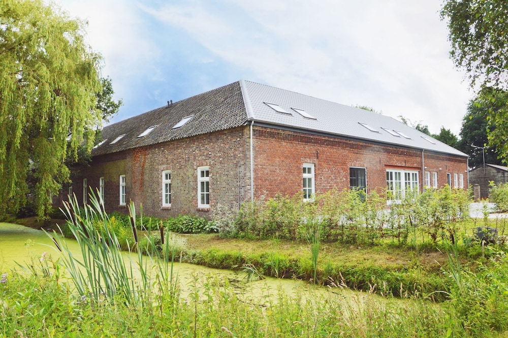 Country House in a Hotel Atmosphere With Sauna in Swolgen — hotel in Venray