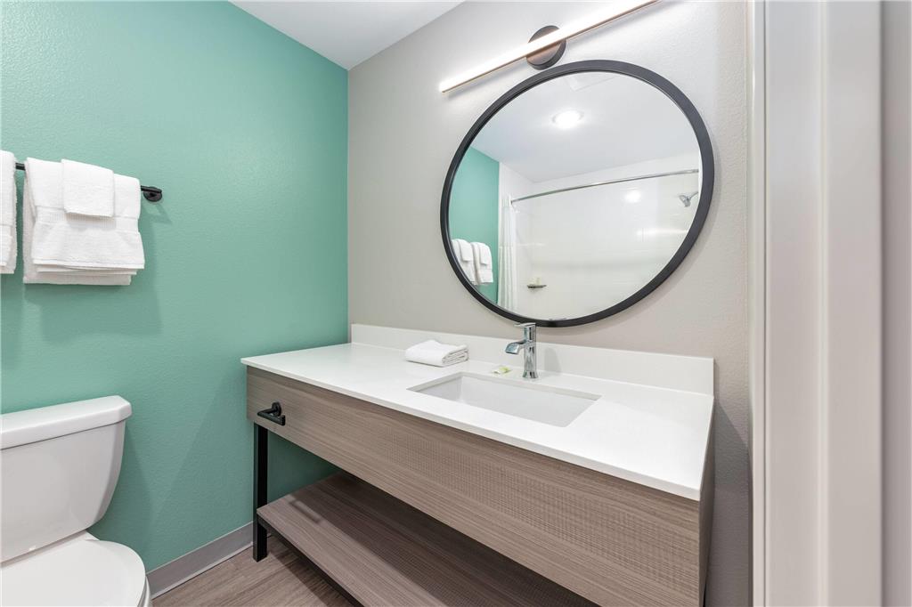 ECHO Suites Extended Stay by Wyndham Dallas Plano Richardson - photo 18