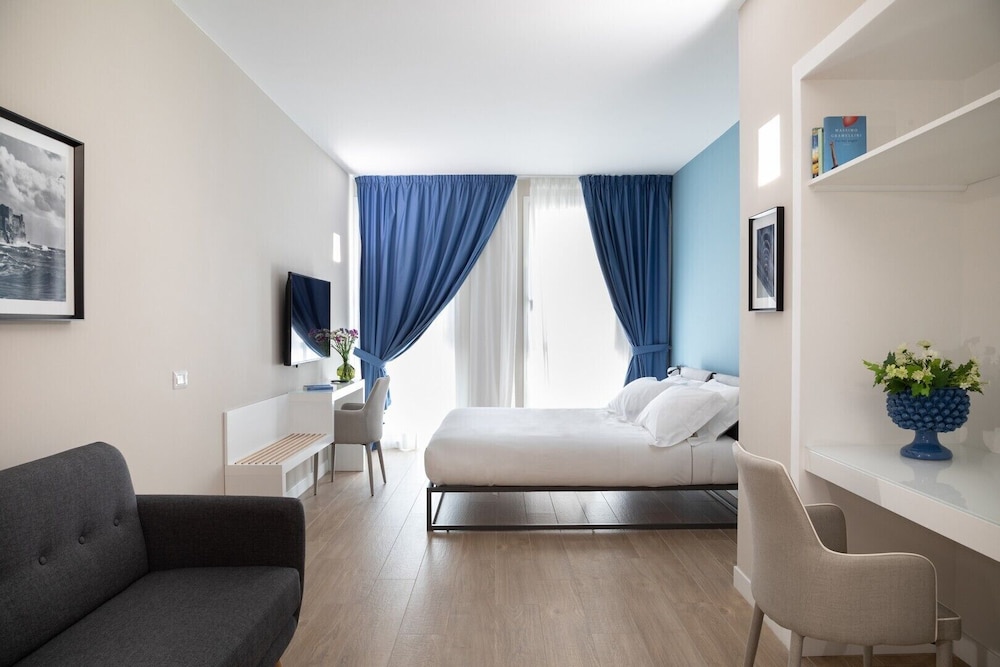 Alma Suites - carbon neutral hotel in Naples