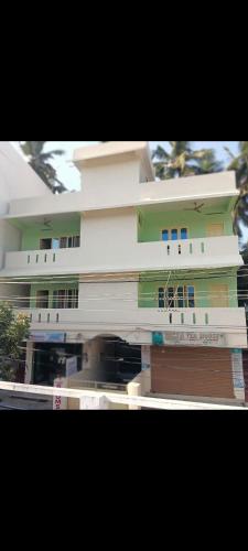 Cosmic Holiday Inn in Kovalam, India