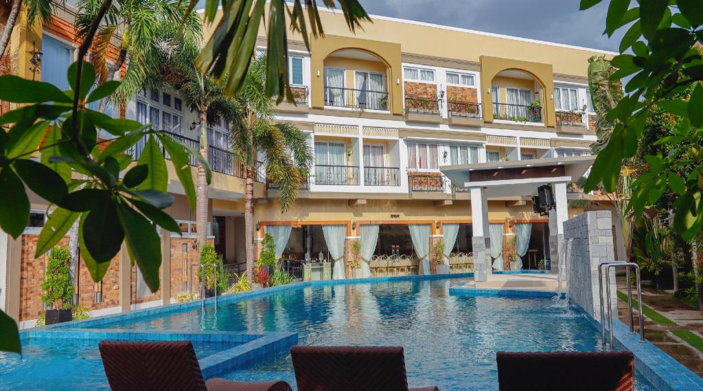 Ragazzi Resort Hotel — Naga — photo 2