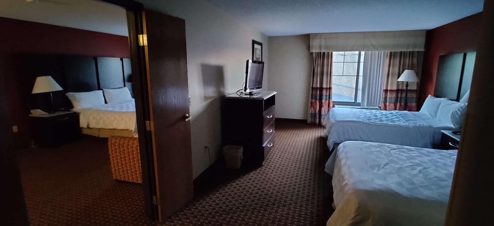 Motel 6 Owatonna MN Near Medical Center - photo 8