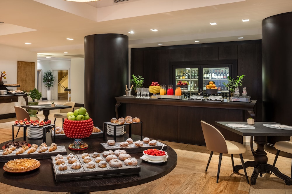 מזון ומשקאות