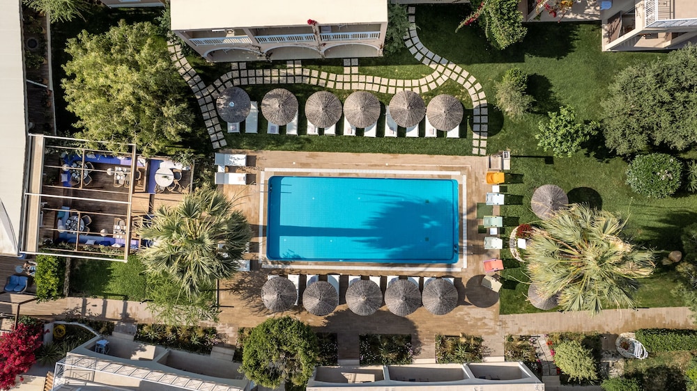 Aeolos Boutique Hotel & Suites — 4-Star Luxury Hotel in Zakynthos, Greece