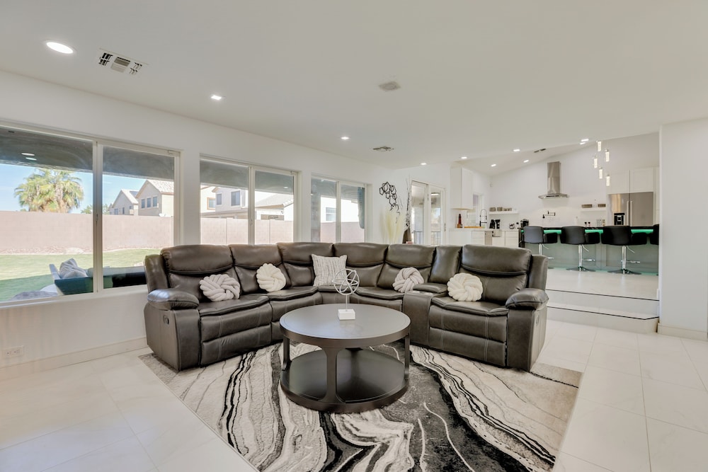 Glendale Home w Fire Pit Near State Farm Stadium - photo 8