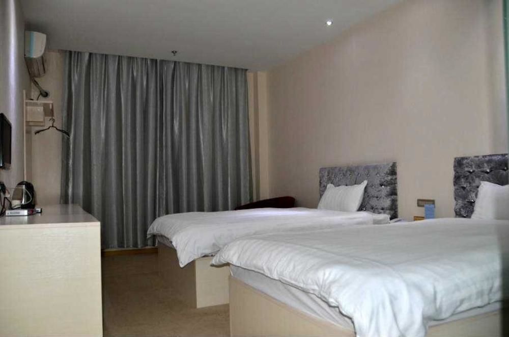 Wudang Mountain Daohe Hotel — hotel in Danjiangkou