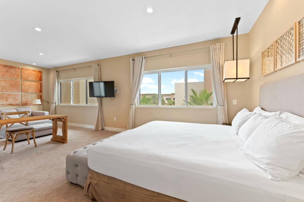 7462 Magic Village 8guests 4suites near Disney and 192 in Orlando, United States