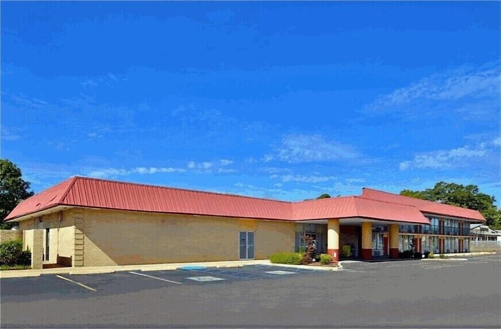Americas Best Value Inn Pontotoc - photo 15