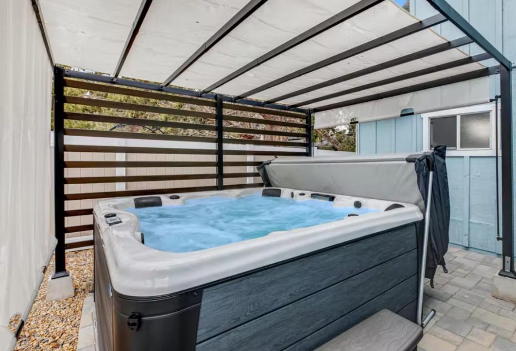 Aqua Dreams Six fireplaces arcade machine foosball and hot tub