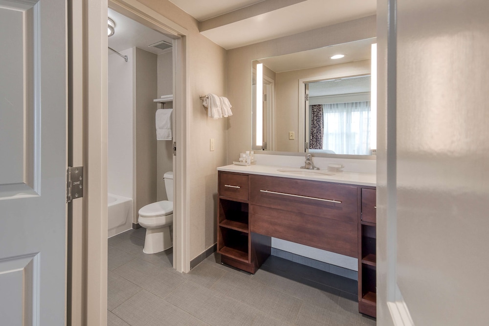 Homewood Suites by Hilton Olmsted Village - photo 45