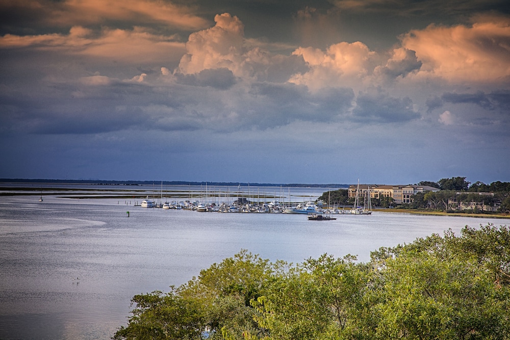 Bluewater Resort & Marina by Spinnaker Resorts - photo 36