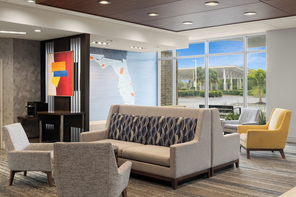 Holiday Inn Express & Suites Tampa East Ybor City by IHG - photo 2