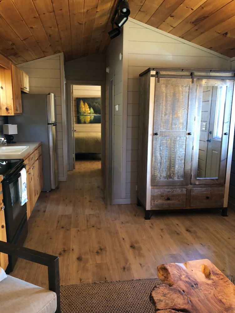 Copperhead Lodge and Resort Cabin Rentals - photo 26