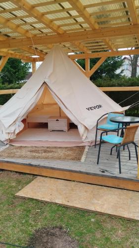 Glamping Mezi ploty - carbon neutral hotel in Unknown City