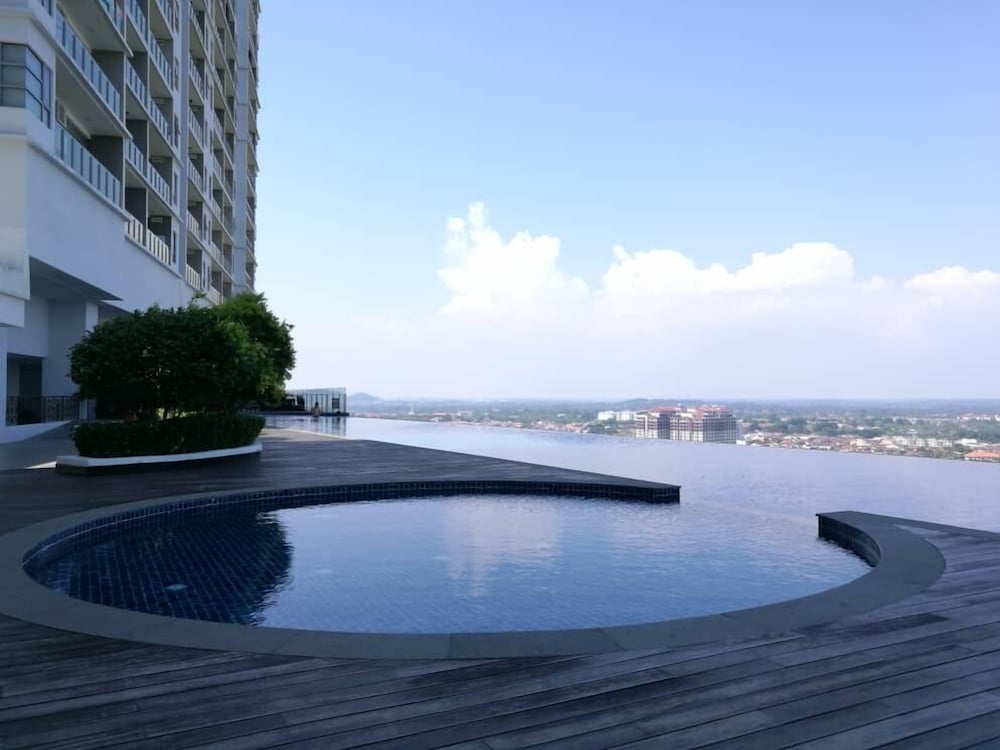 Thermospace Silverscape - carbon neutral hotel in Malacca