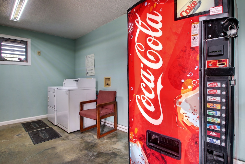 Key West Inn Clanton - photo 10