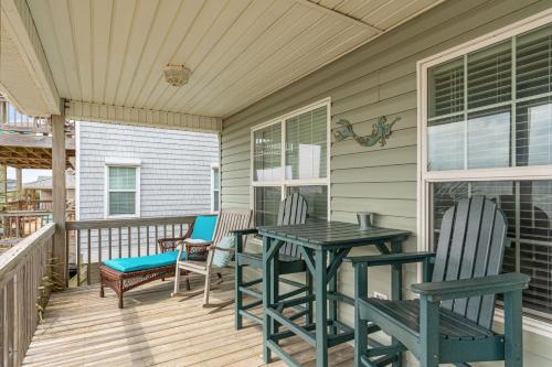 Sherrys Paradise by Oak Island Accommodations - photo 24