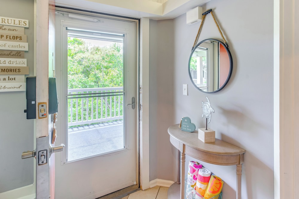 Walk to Beach and Barefoot Landing Resort Condo - photo 10