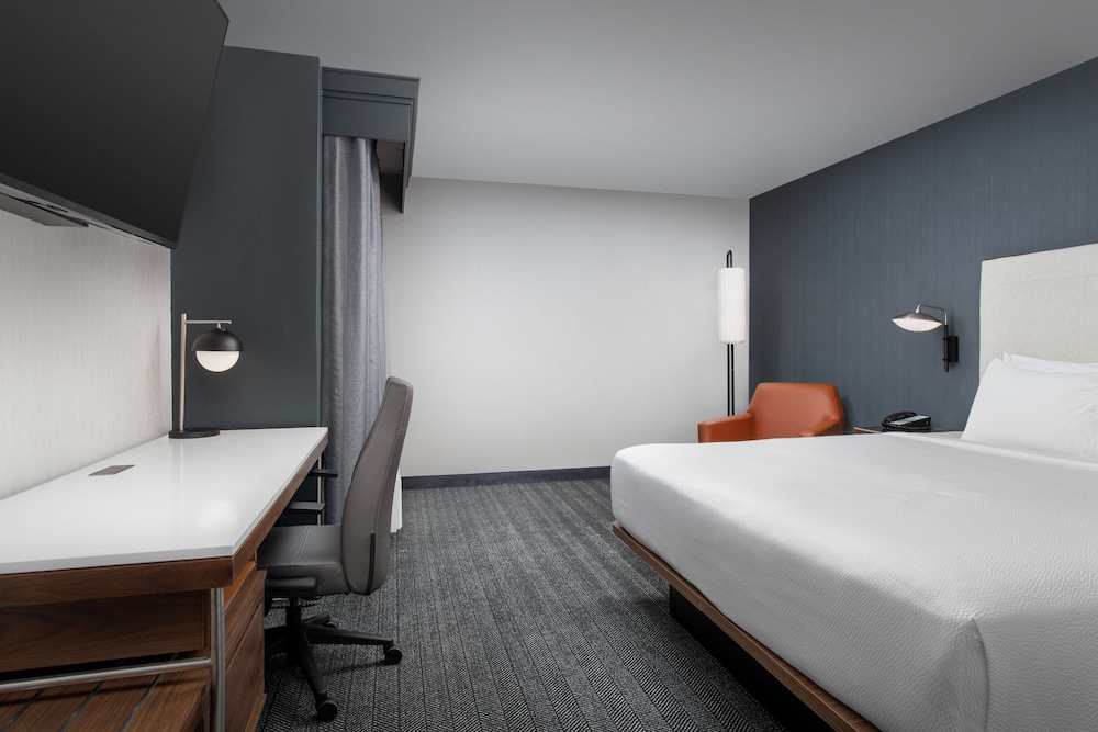 Courtyard by Marriott San Diego Carlsbad - photo 6