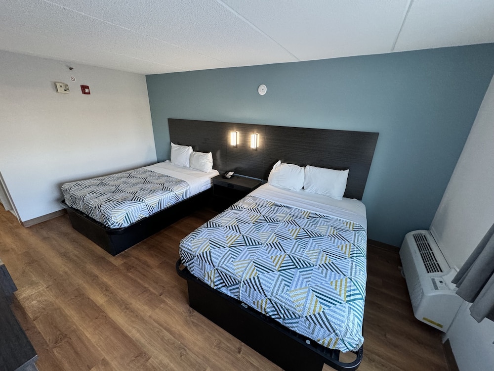 Motel 6 East Syracuse NY Airport - featured photo