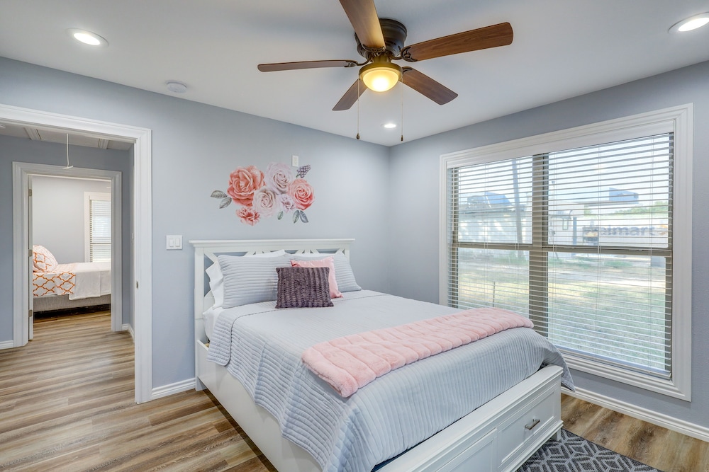 Sunny Hearne Home Near Universities - photo 9
