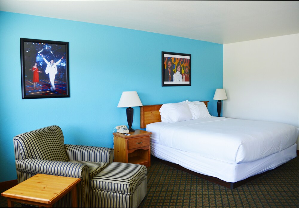 Retro Inn at Mesa Verde - photo 8