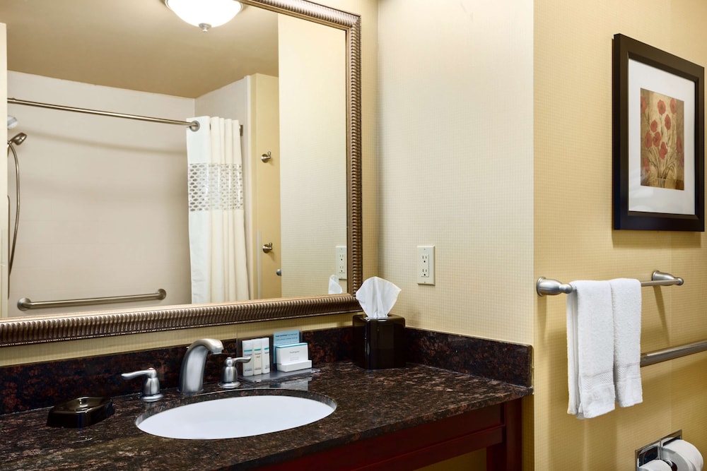Hampton Inn & Suites Mission - photo 11