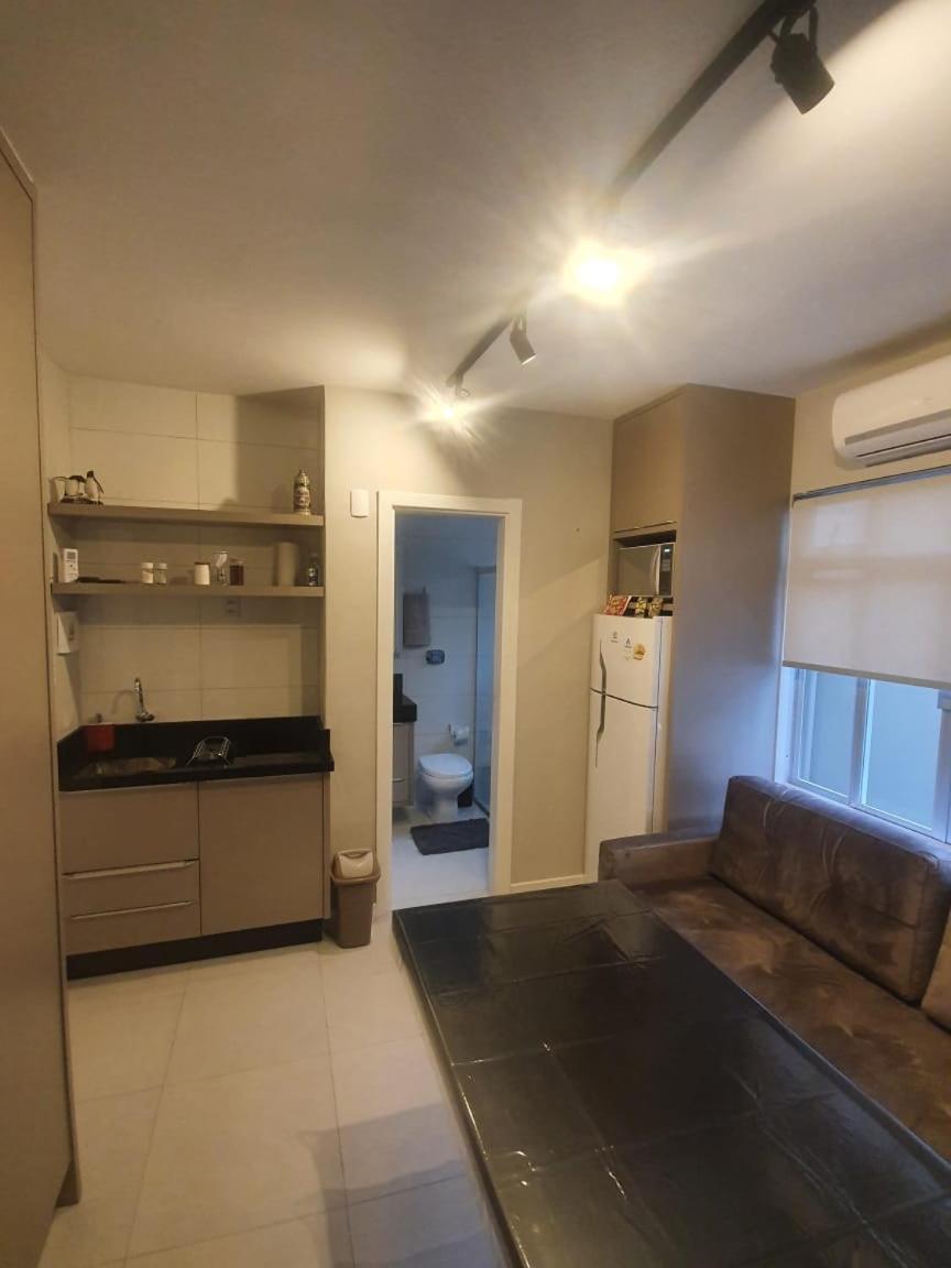 Lindo Apto 100metros Da Praia Na Av Brasil Com a Av Central Melhor Localizacao