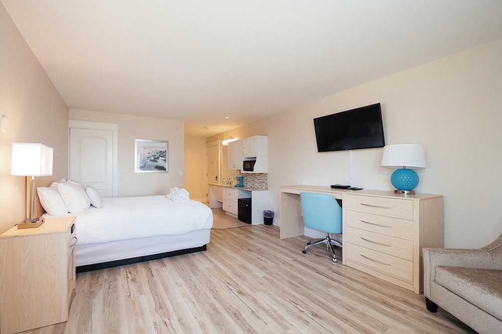 Kasa Gold Coast Inn Traverse City - photo 9