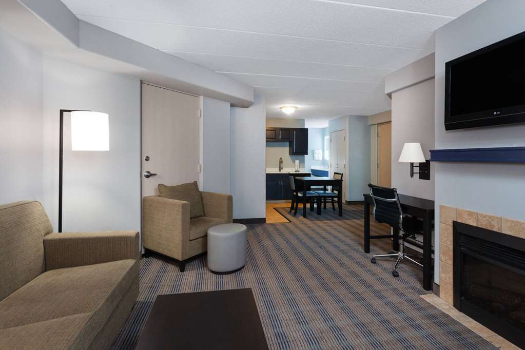 AmericInn by Wyndham Peoria - photo 23